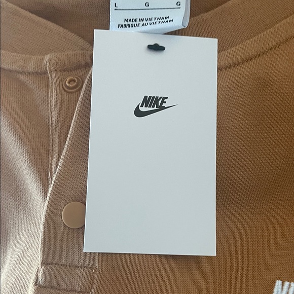 Nike Men's Tan Long Sleeve Tee Brand New W Tags Men’s Large - Picture 6 of 6